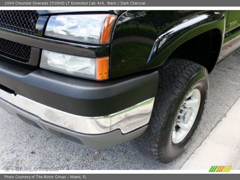 Black / Dark Charcoal 2004 Chevrolet Silverado 2500HD LT Extended Cab 4x4