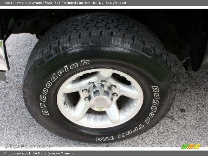 Black / Dark Charcoal 2004 Chevrolet Silverado 2500HD LT Extended Cab 4x4