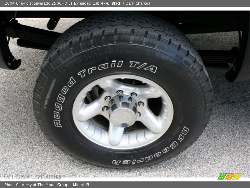 Custom Wheels of 2004 Silverado 2500HD LT Extended Cab 4x4