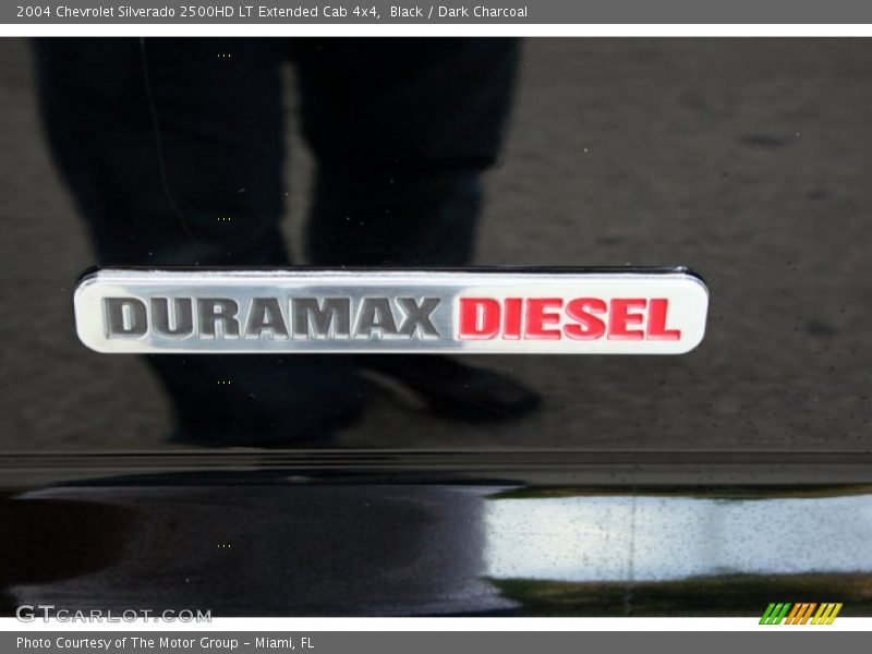 Black / Dark Charcoal 2004 Chevrolet Silverado 2500HD LT Extended Cab 4x4