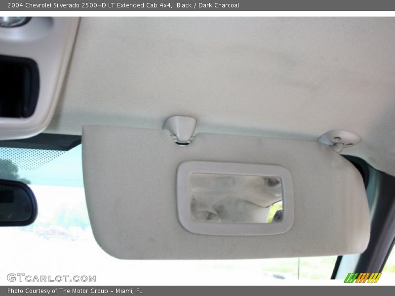 Black / Dark Charcoal 2004 Chevrolet Silverado 2500HD LT Extended Cab 4x4