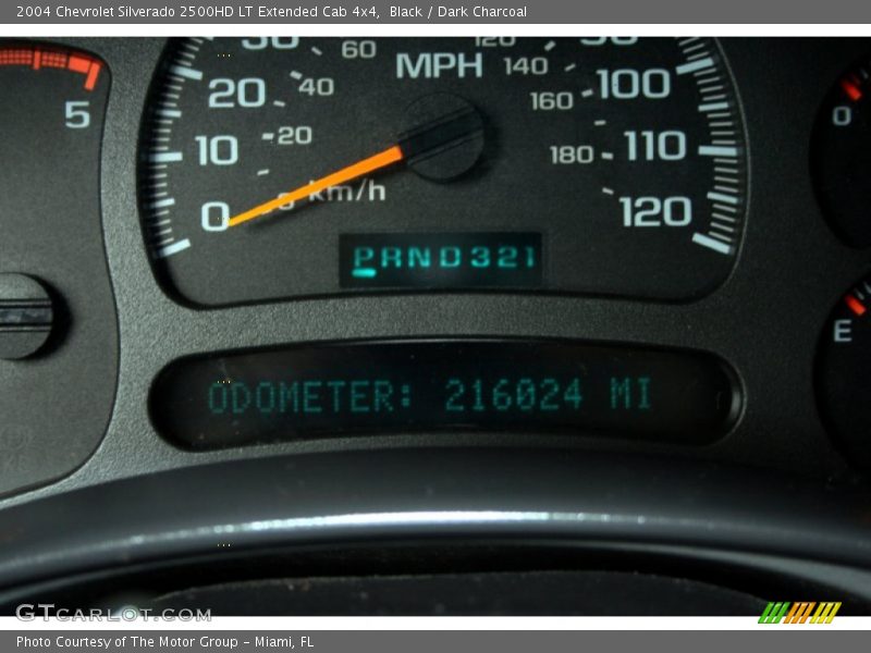 Black / Dark Charcoal 2004 Chevrolet Silverado 2500HD LT Extended Cab 4x4