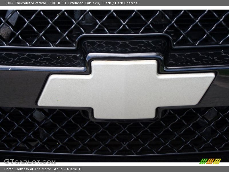 Black / Dark Charcoal 2004 Chevrolet Silverado 2500HD LT Extended Cab 4x4