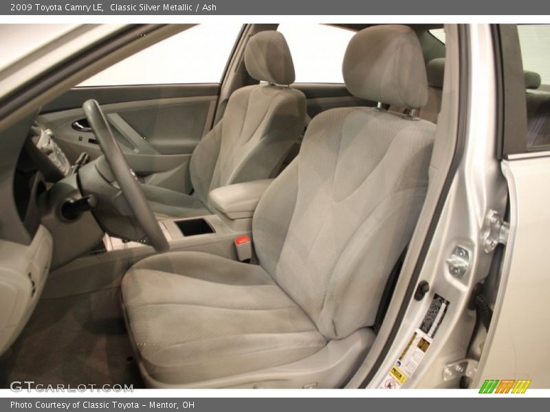 Classic Silver Metallic / Ash 2009 Toyota Camry LE