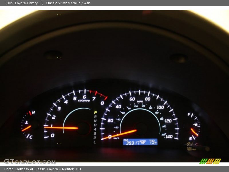 Classic Silver Metallic / Ash 2009 Toyota Camry LE