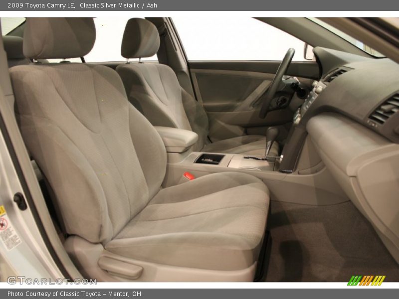 Classic Silver Metallic / Ash 2009 Toyota Camry LE