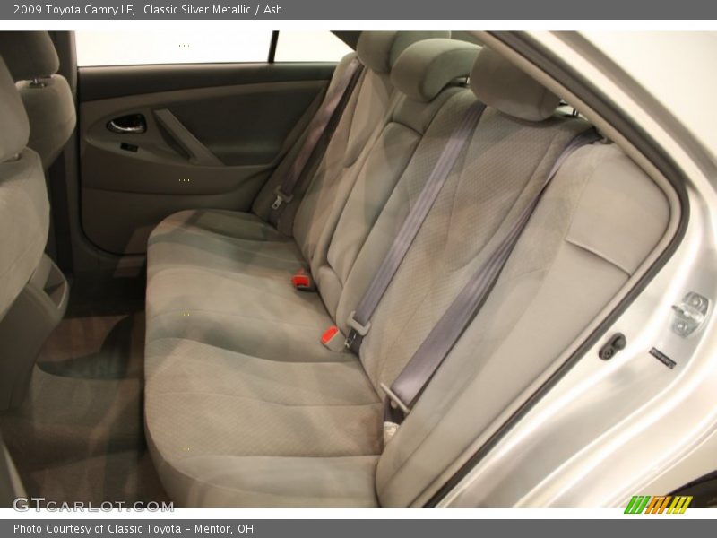 Classic Silver Metallic / Ash 2009 Toyota Camry LE