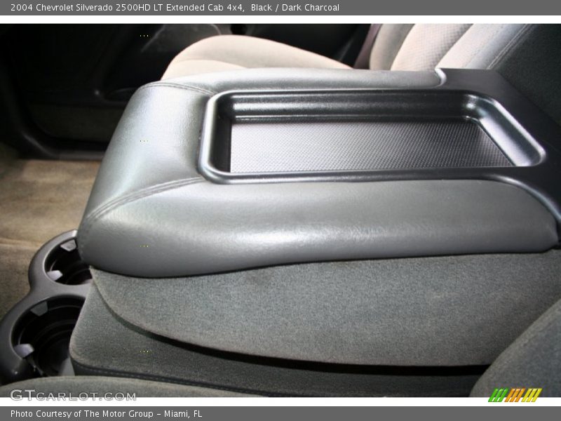 Black / Dark Charcoal 2004 Chevrolet Silverado 2500HD LT Extended Cab 4x4