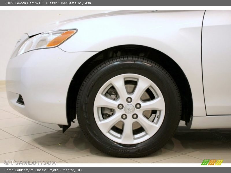 Classic Silver Metallic / Ash 2009 Toyota Camry LE