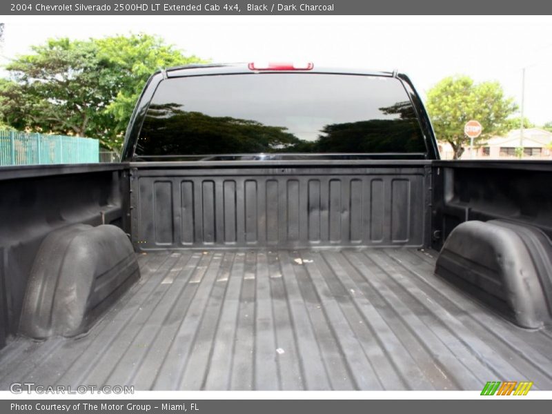 Black / Dark Charcoal 2004 Chevrolet Silverado 2500HD LT Extended Cab 4x4