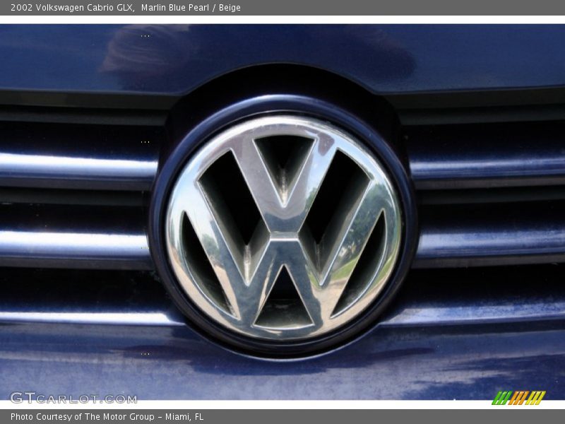 Marlin Blue Pearl / Beige 2002 Volkswagen Cabrio GLX