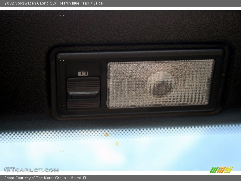 Marlin Blue Pearl / Beige 2002 Volkswagen Cabrio GLX
