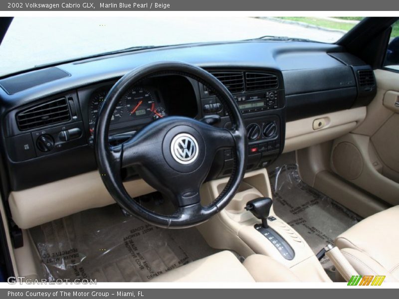 Marlin Blue Pearl / Beige 2002 Volkswagen Cabrio GLX