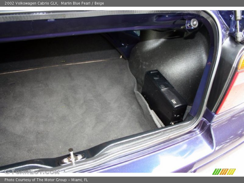 Marlin Blue Pearl / Beige 2002 Volkswagen Cabrio GLX
