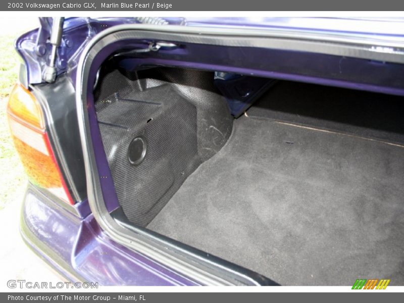 Marlin Blue Pearl / Beige 2002 Volkswagen Cabrio GLX