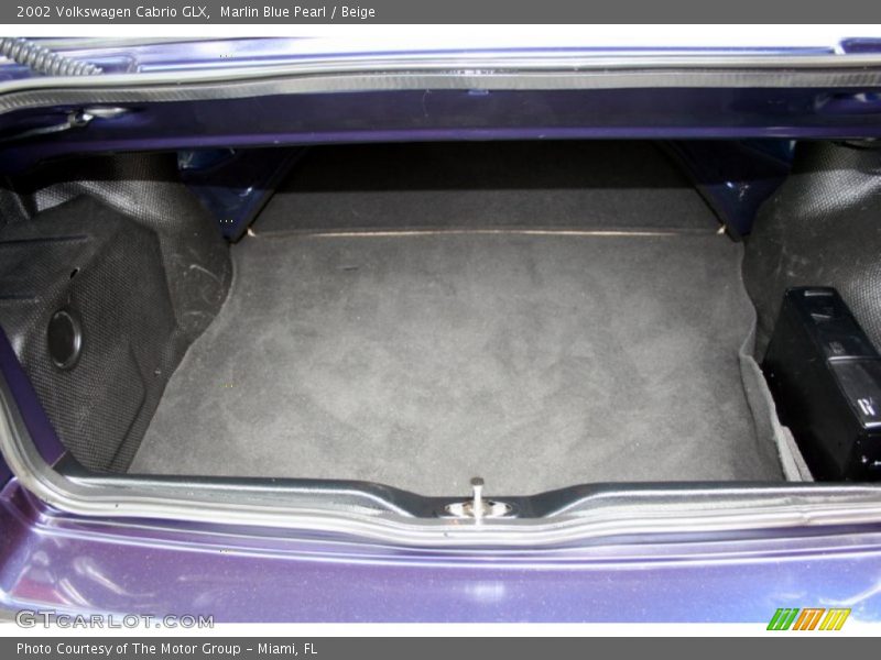 Marlin Blue Pearl / Beige 2002 Volkswagen Cabrio GLX