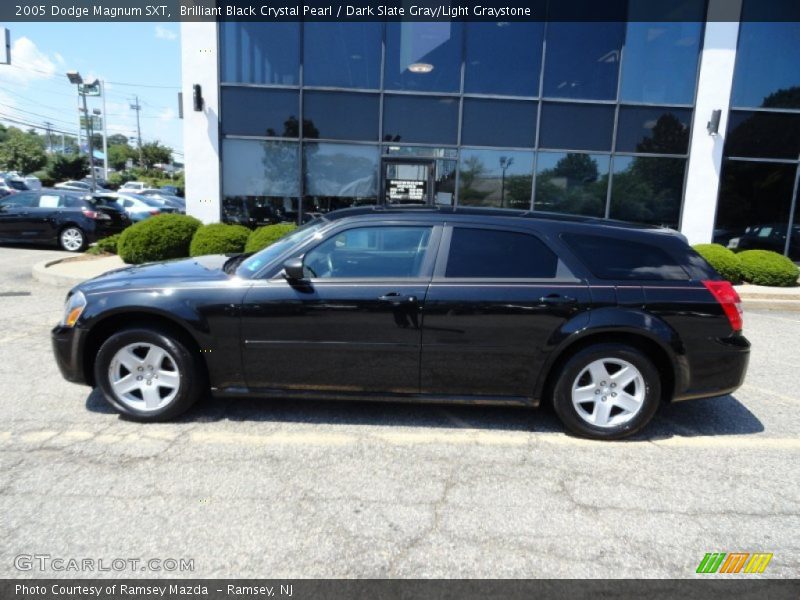 Brilliant Black Crystal Pearl / Dark Slate Gray/Light Graystone 2005 Dodge Magnum SXT