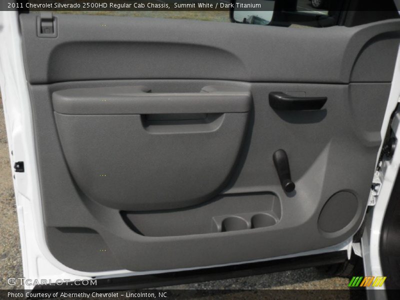 Summit White / Dark Titanium 2011 Chevrolet Silverado 2500HD Regular Cab Chassis