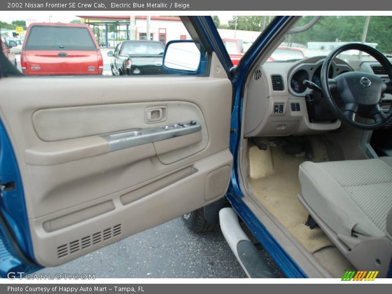 Door Panel of 2002 Frontier SE Crew Cab