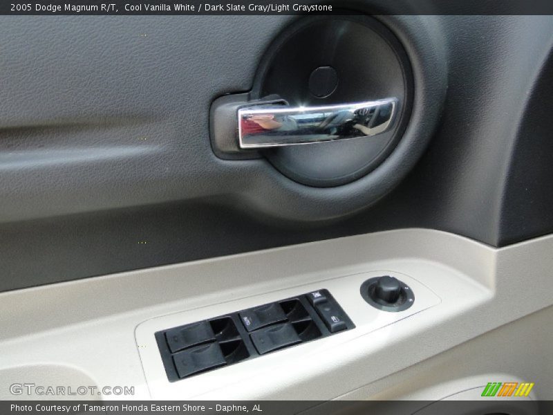 Cool Vanilla White / Dark Slate Gray/Light Graystone 2005 Dodge Magnum R/T