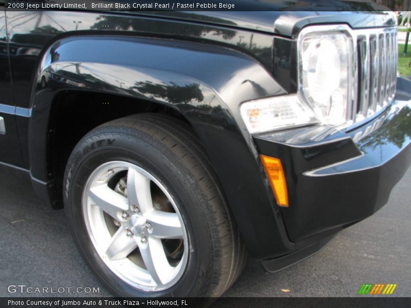 Brilliant Black Crystal Pearl / Pastel Pebble Beige 2008 Jeep Liberty Limited