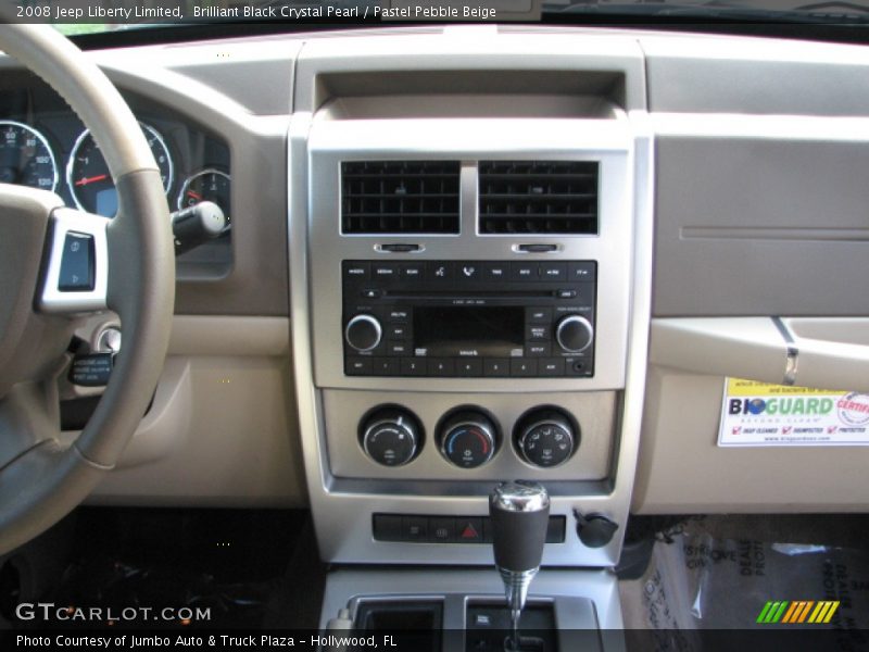 Brilliant Black Crystal Pearl / Pastel Pebble Beige 2008 Jeep Liberty Limited
