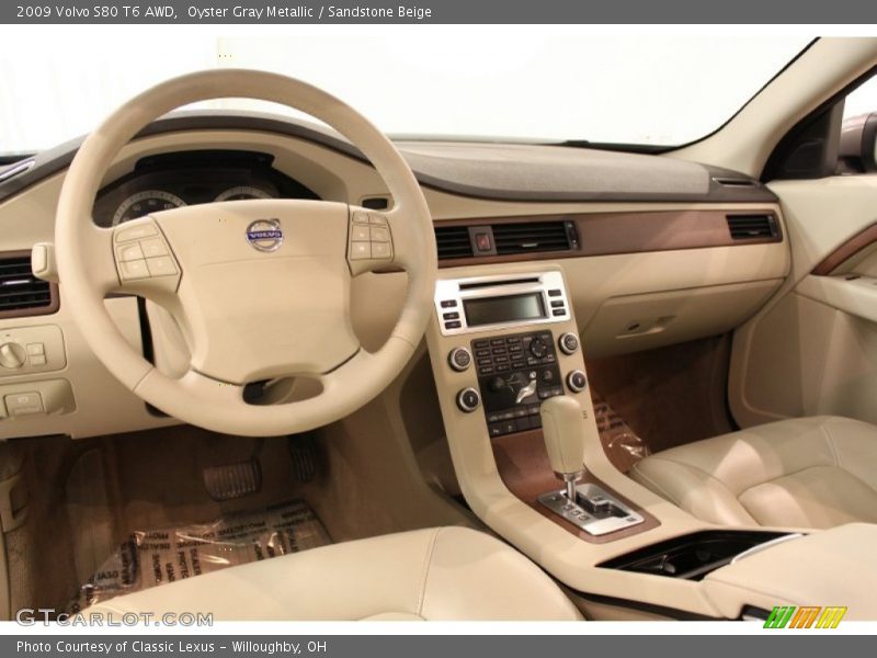 Dashboard of 2009 S80 T6 AWD