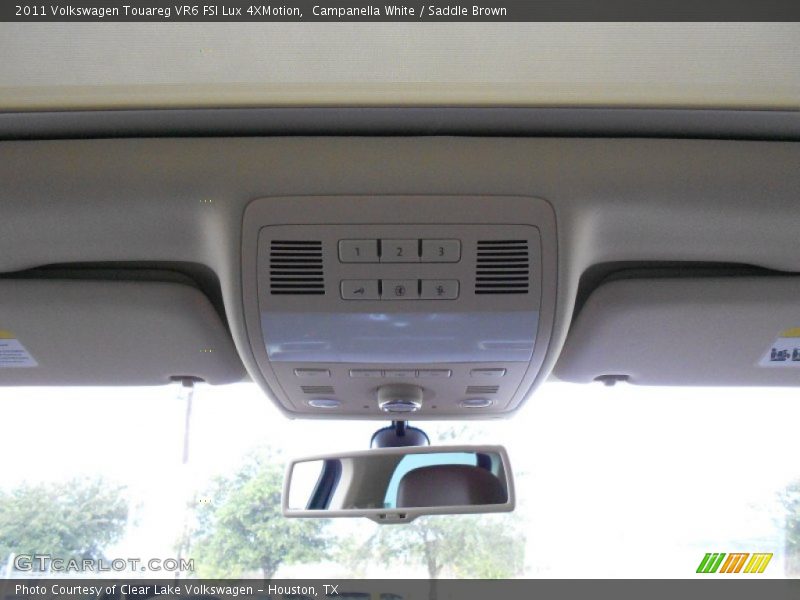 Campanella White / Saddle Brown 2011 Volkswagen Touareg VR6 FSI Lux 4XMotion