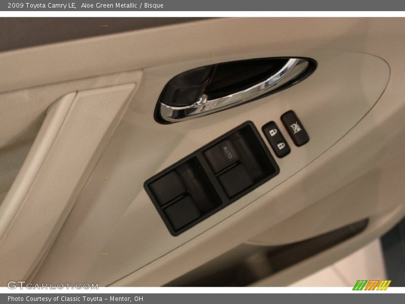 Aloe Green Metallic / Bisque 2009 Toyota Camry LE