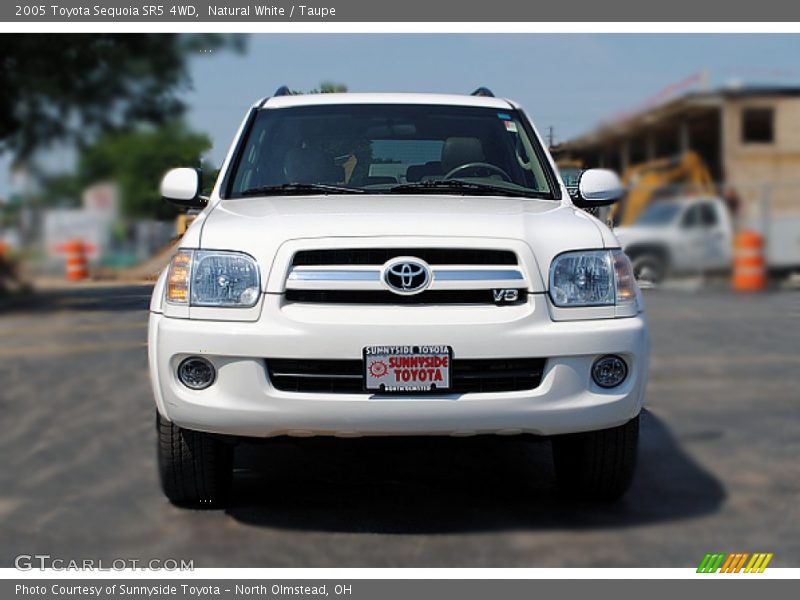 Natural White / Taupe 2005 Toyota Sequoia SR5 4WD