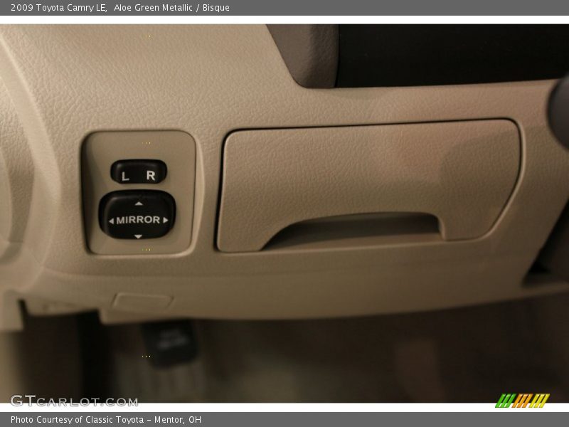 Aloe Green Metallic / Bisque 2009 Toyota Camry LE