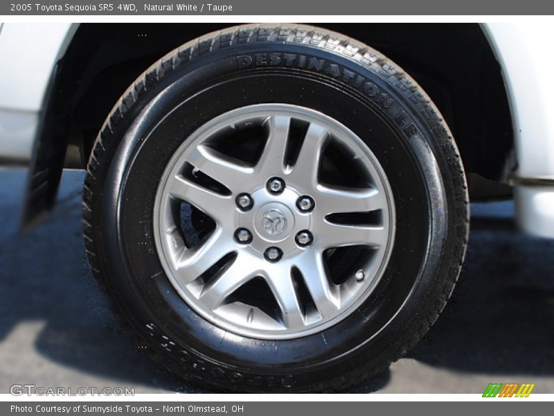 Natural White / Taupe 2005 Toyota Sequoia SR5 4WD