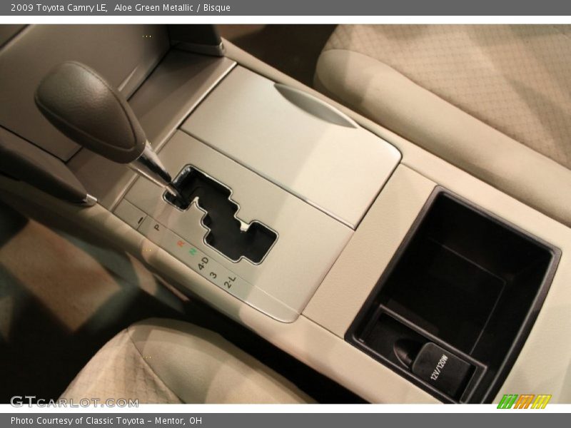 Aloe Green Metallic / Bisque 2009 Toyota Camry LE