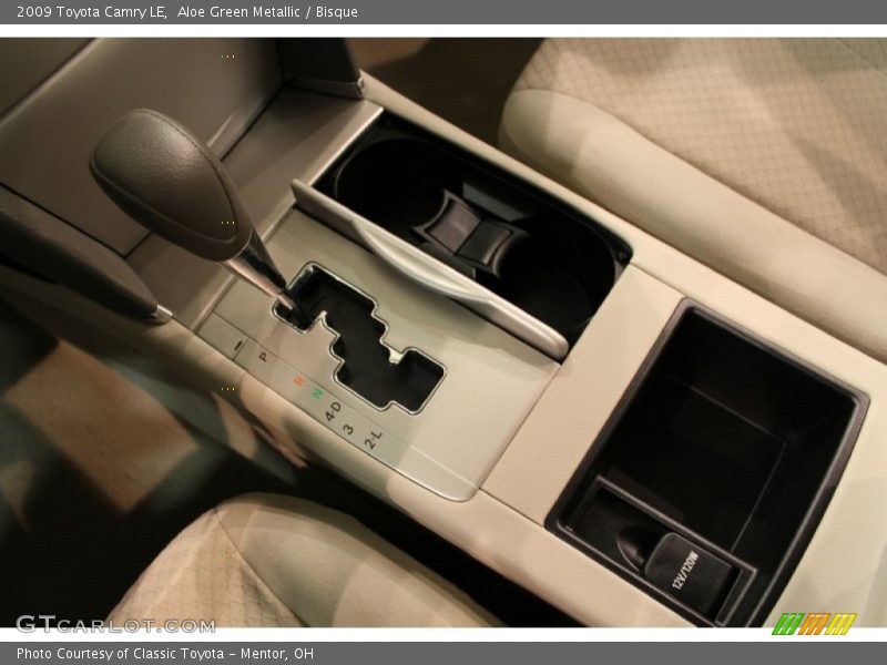 Aloe Green Metallic / Bisque 2009 Toyota Camry LE