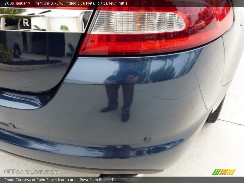 Indigo Blue Metallic / Barley/Truffle 2009 Jaguar XF Premium Luxury