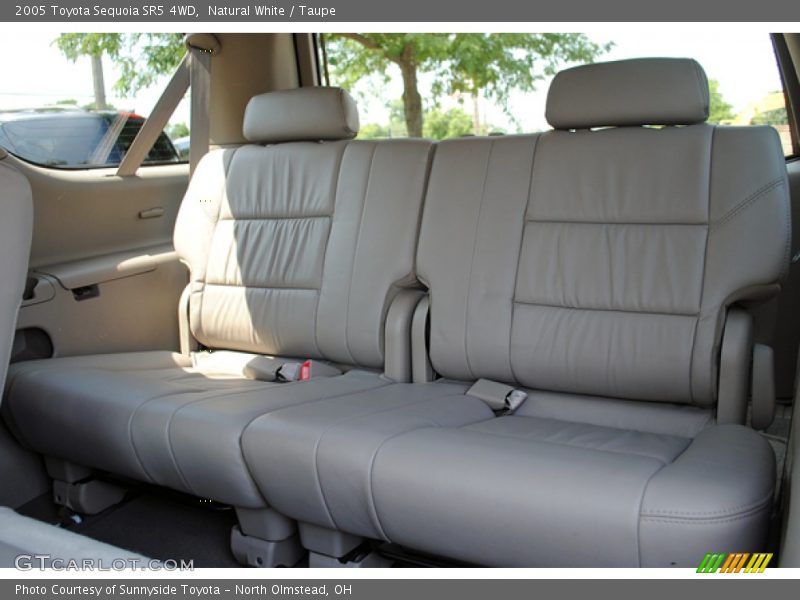 Natural White / Taupe 2005 Toyota Sequoia SR5 4WD