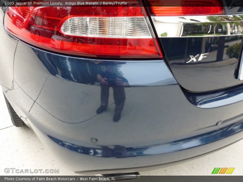 Indigo Blue Metallic / Barley/Truffle 2009 Jaguar XF Premium Luxury