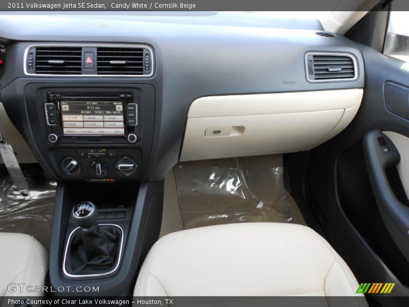 Candy White / Cornsilk Beige 2011 Volkswagen Jetta SE Sedan