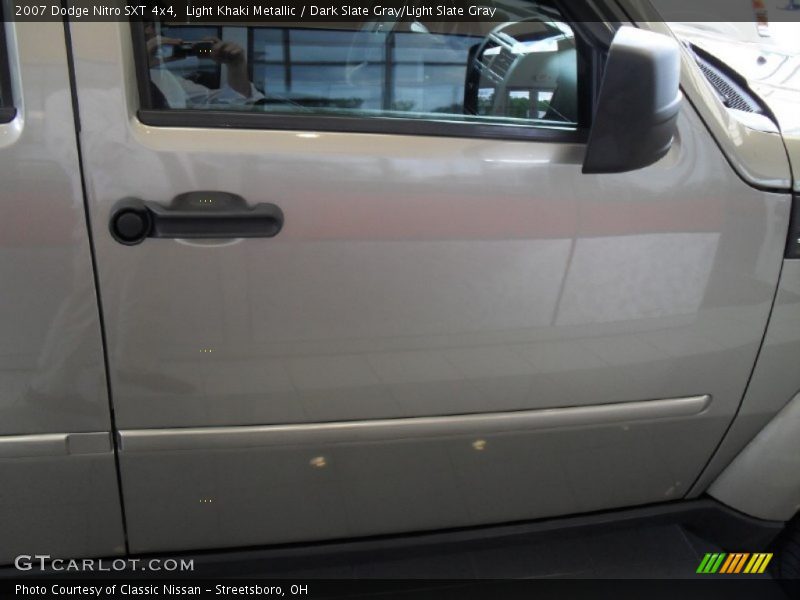 Light Khaki Metallic / Dark Slate Gray/Light Slate Gray 2007 Dodge Nitro SXT 4x4