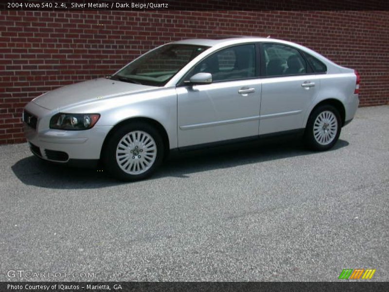 Silver Metallic / Dark Beige/Quartz 2004 Volvo S40 2.4i