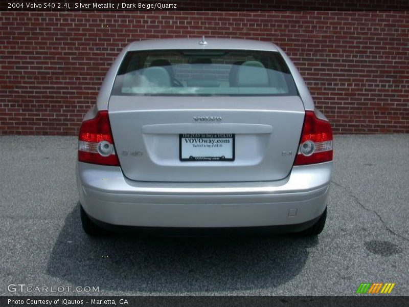 Silver Metallic / Dark Beige/Quartz 2004 Volvo S40 2.4i