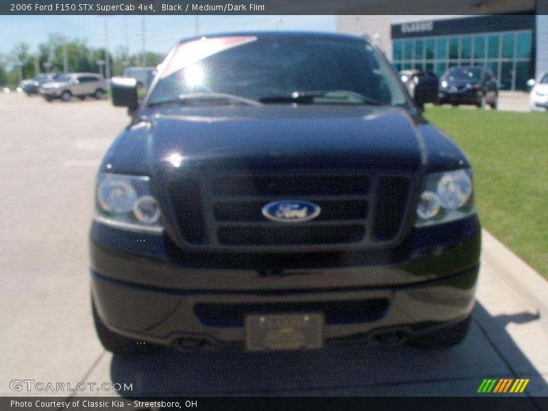 Black / Medium/Dark Flint 2006 Ford F150 STX SuperCab 4x4