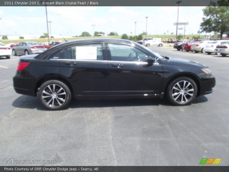 Brilliant Black Crystal Pearl / Black 2011 Chrysler 200 S