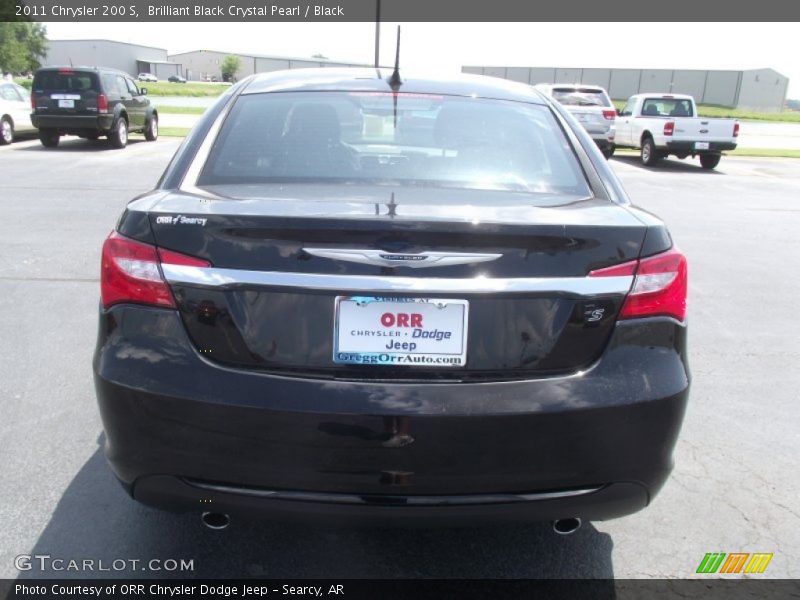 Brilliant Black Crystal Pearl / Black 2011 Chrysler 200 S