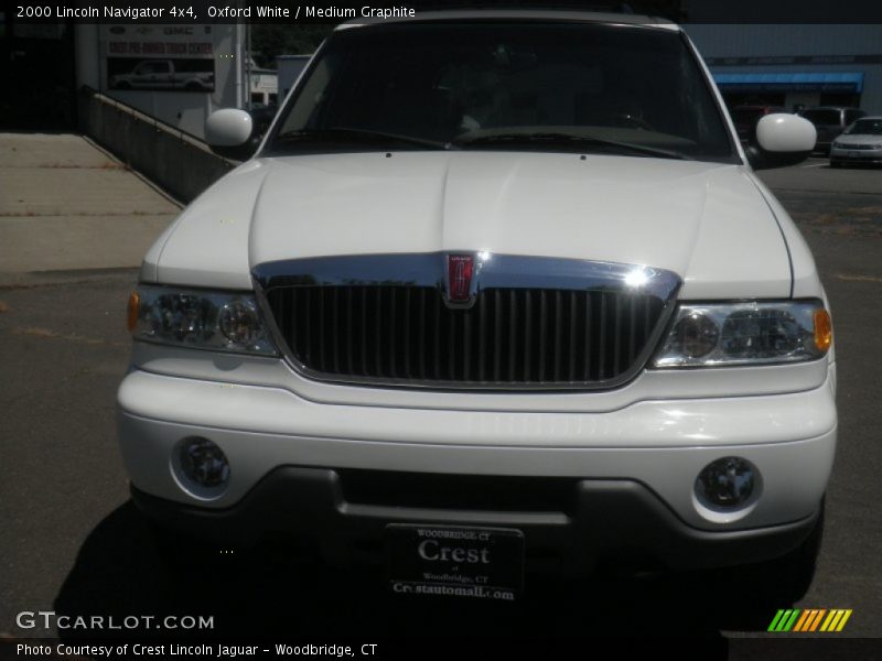 Oxford White / Medium Graphite 2000 Lincoln Navigator 4x4