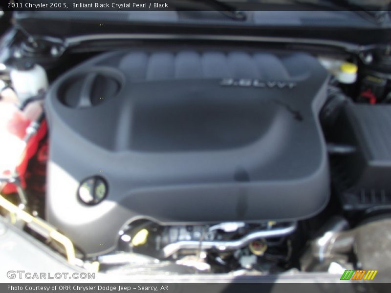Brilliant Black Crystal Pearl / Black 2011 Chrysler 200 S