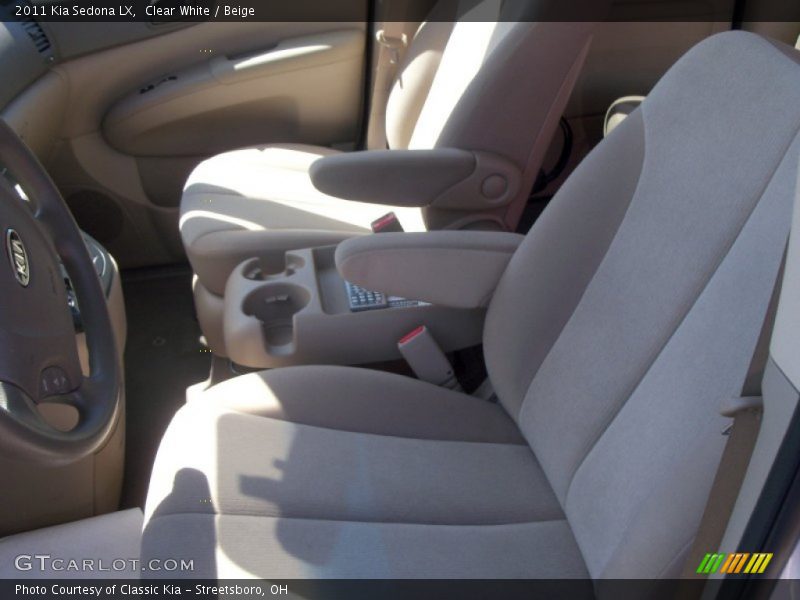 Clear White / Beige 2011 Kia Sedona LX
