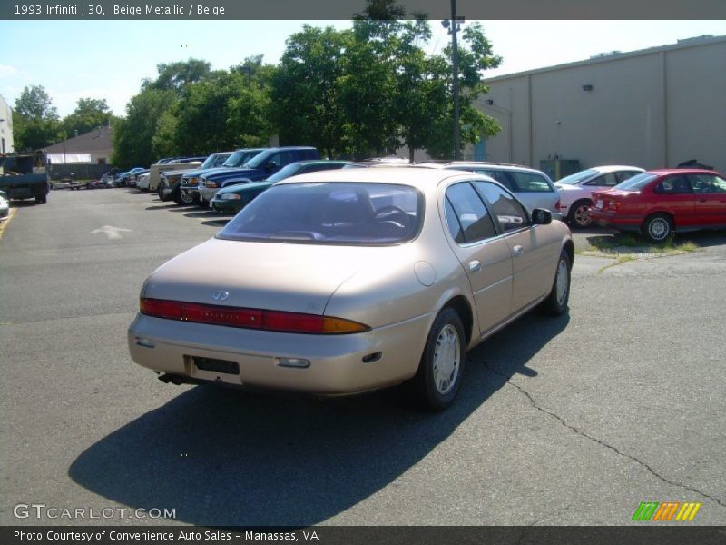 Beige Metallic / Beige 1993 Infiniti J 30