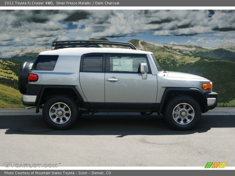 Silver Fresco Metallic / Dark Charcoal 2011 Toyota FJ Cruiser 4WD