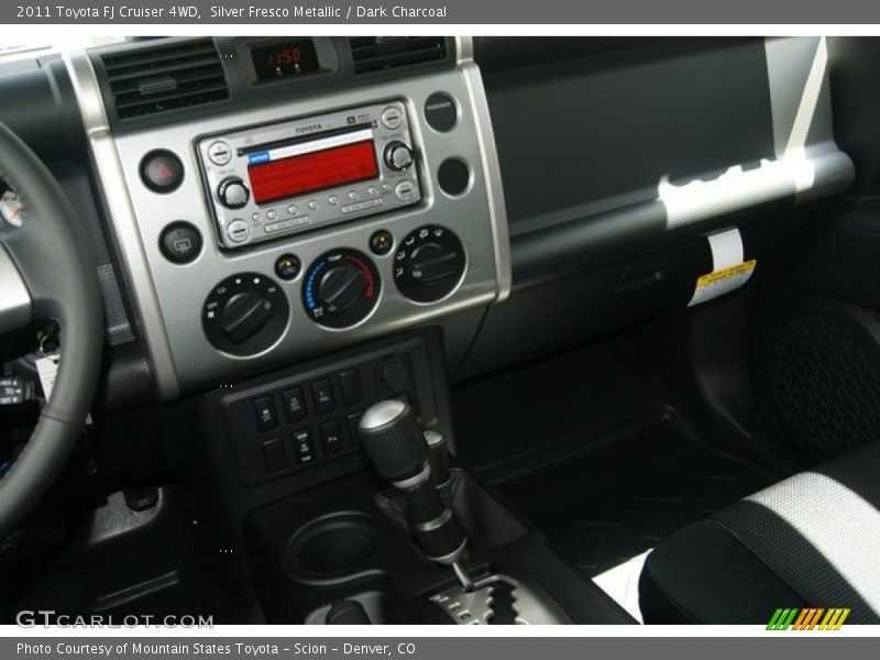 Silver Fresco Metallic / Dark Charcoal 2011 Toyota FJ Cruiser 4WD